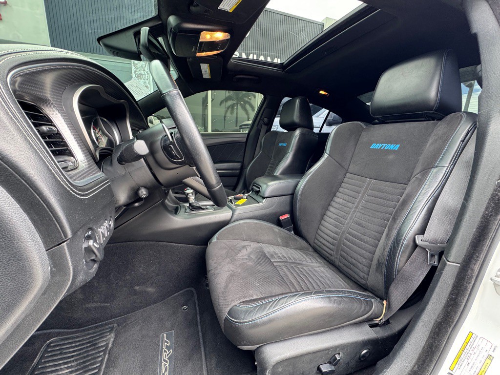 2022 Dodge Charger Image 11