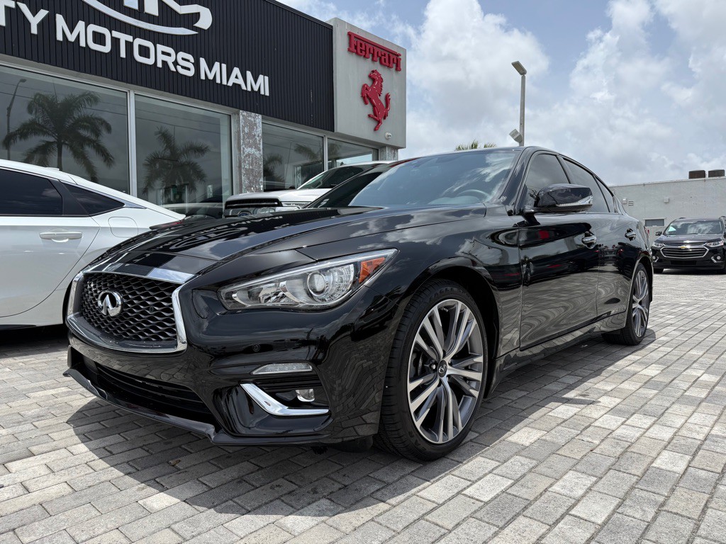 2023 INFINITI Q50 Image 3