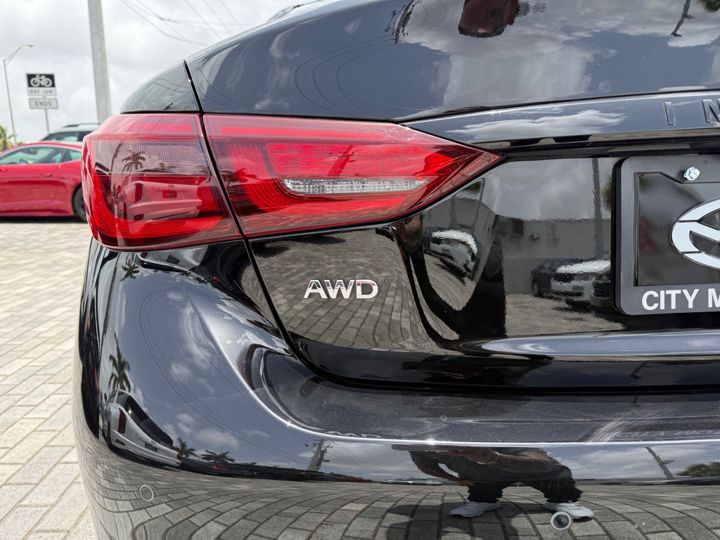 2023 INFINITI Q50 Image 9