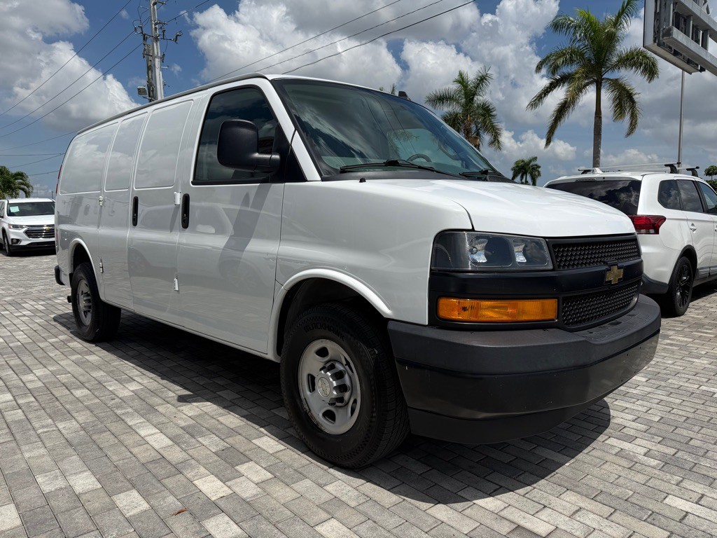 2021 Chevrolet Express Image 1