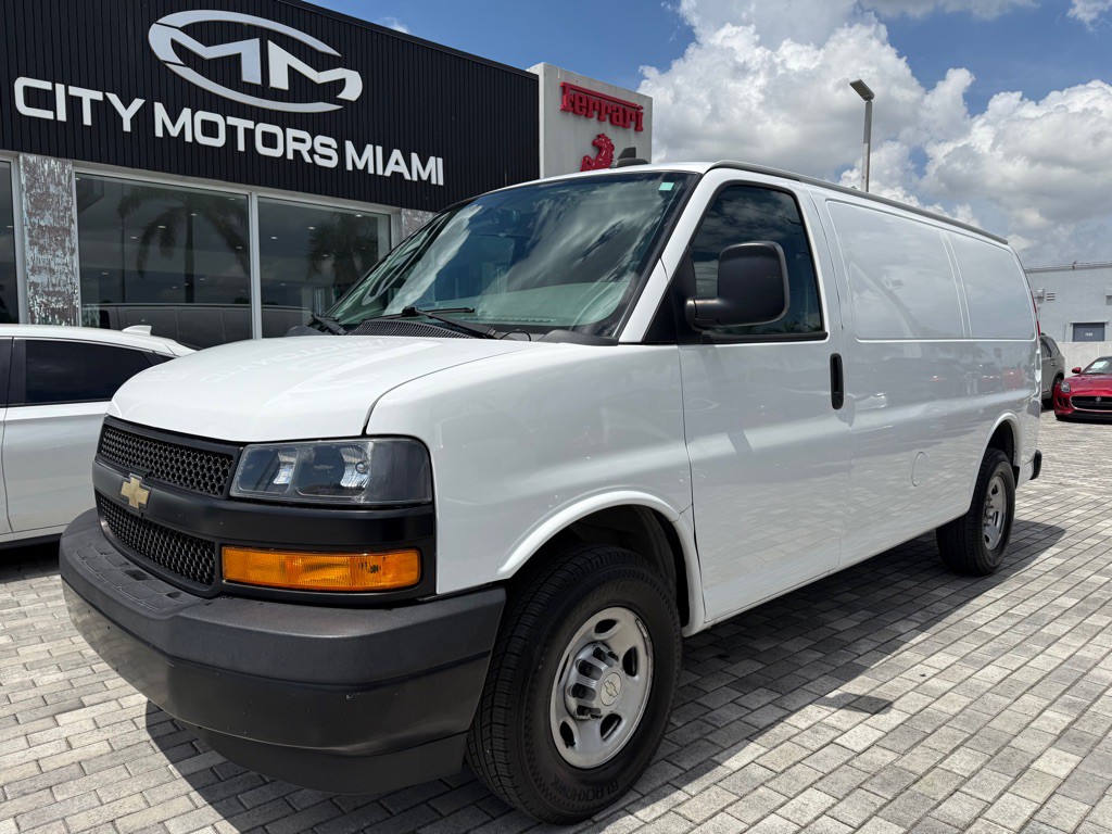 2021 Chevrolet Express Image 3