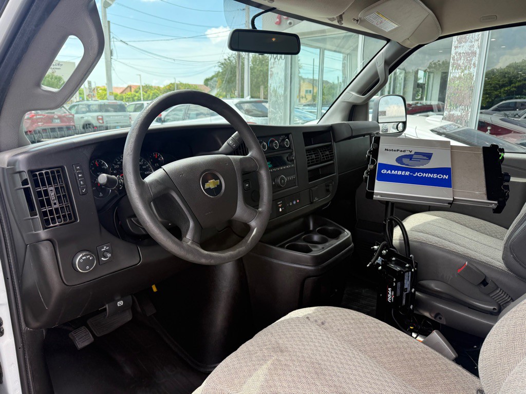 2021 Chevrolet Express Image 14