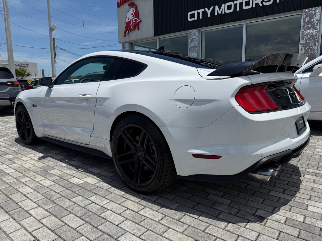 2020 Ford Mustang Image 5