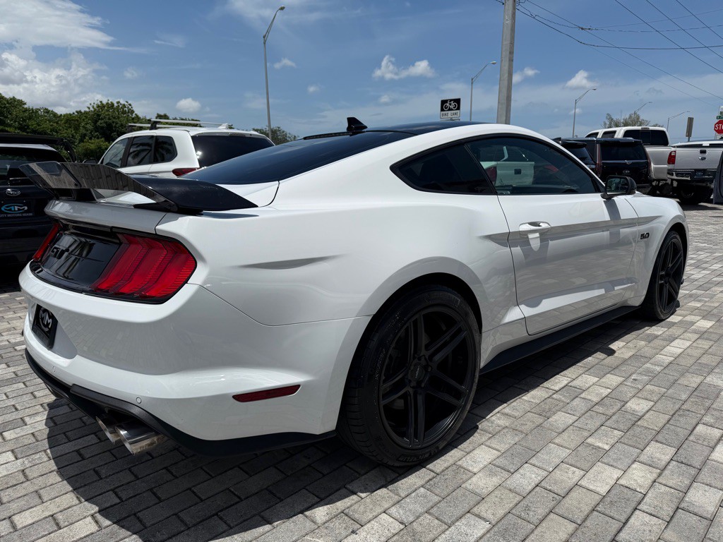 2020 Ford Mustang Image 6