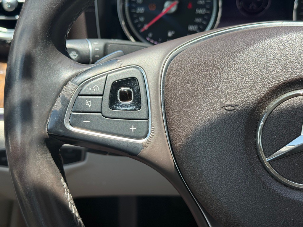 2017 Mercedes-Benz E-Class Image 10