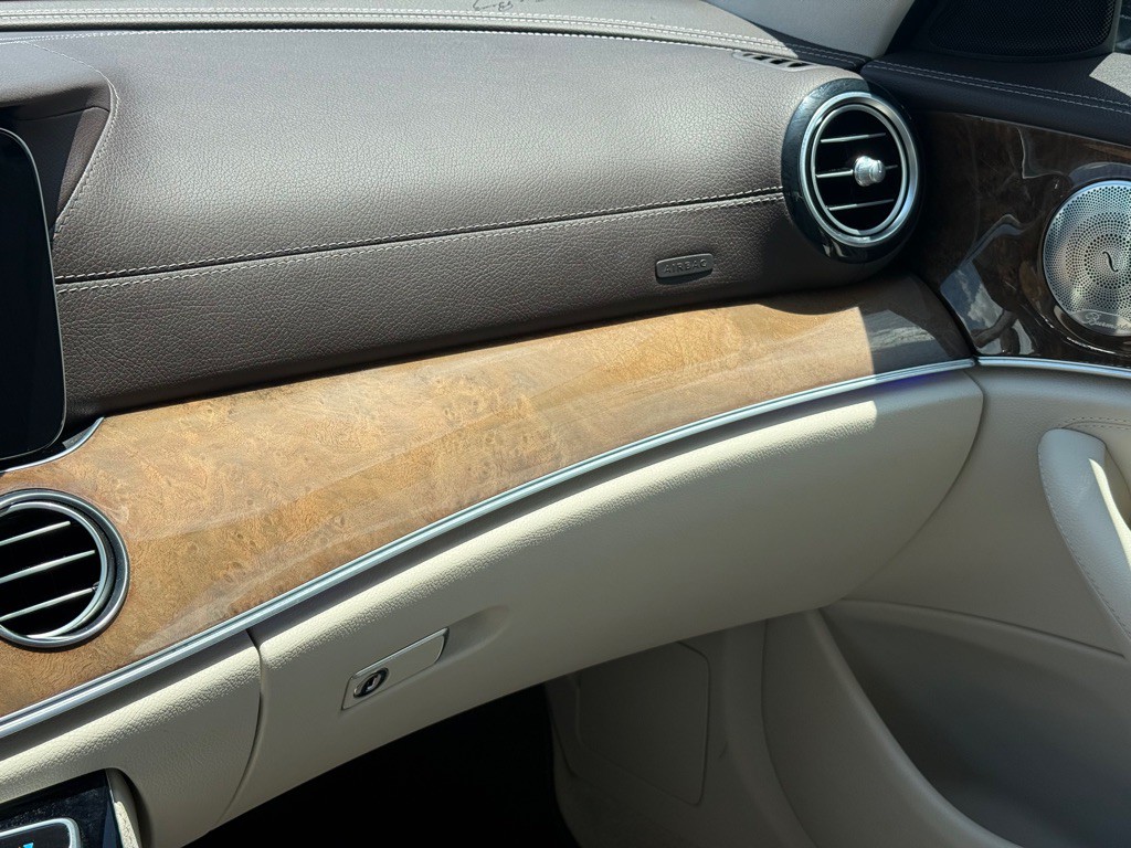 2017 Mercedes-Benz E-Class Image 15