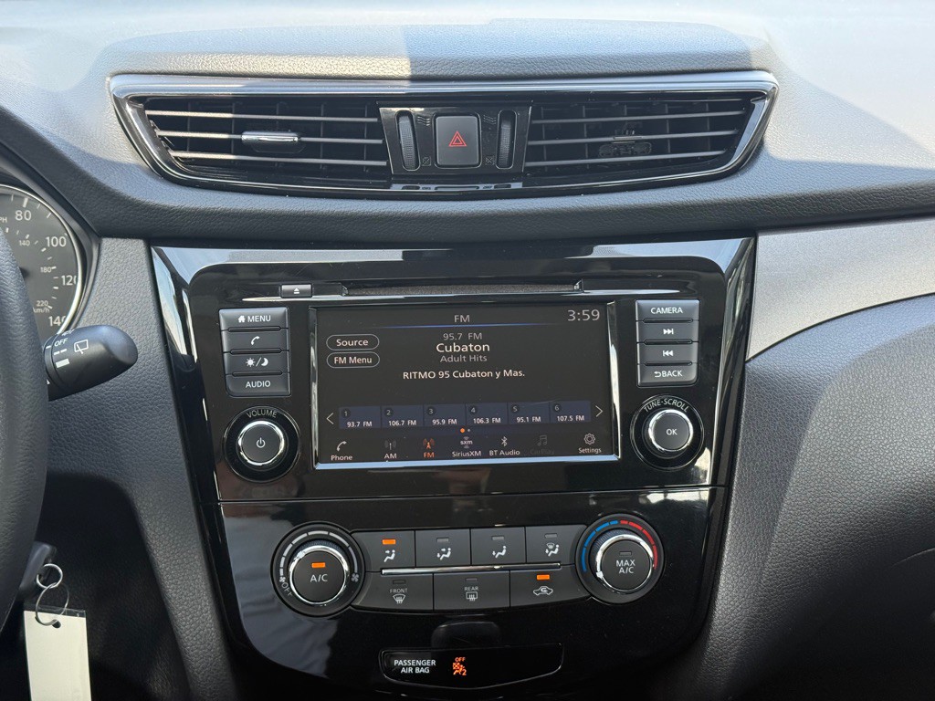 2021 Nissan Rogue Image 14