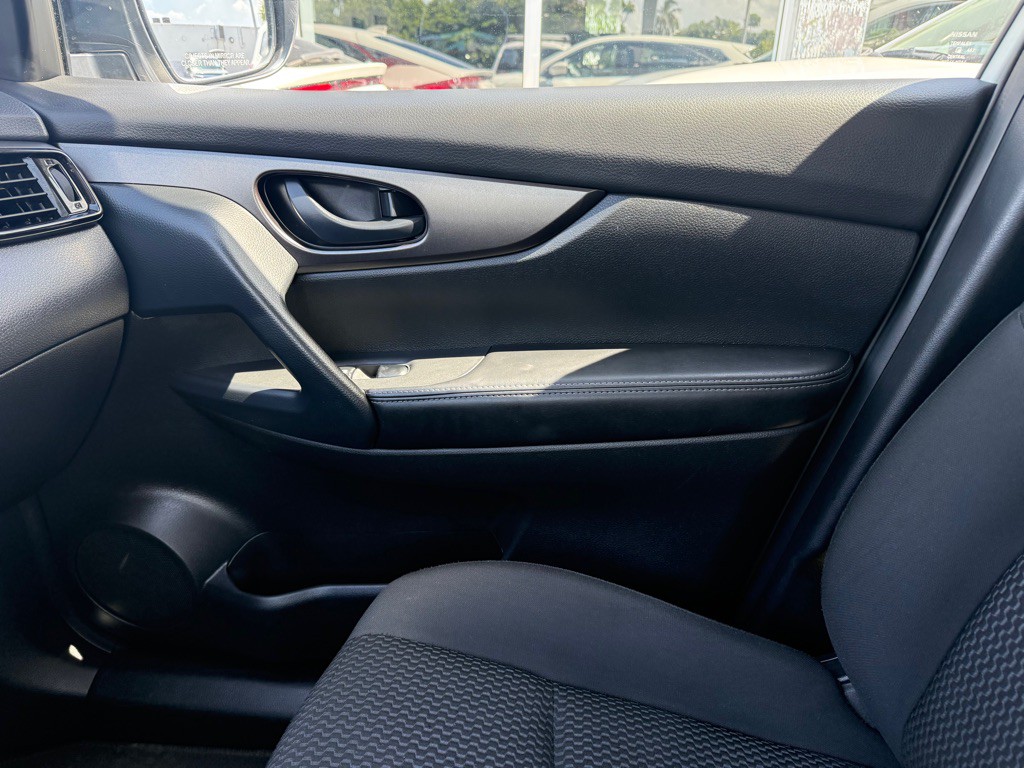 2021 Nissan Rogue Image 23