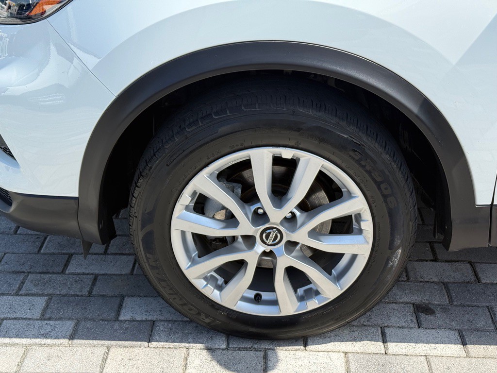 2021 Nissan Rogue Image 25