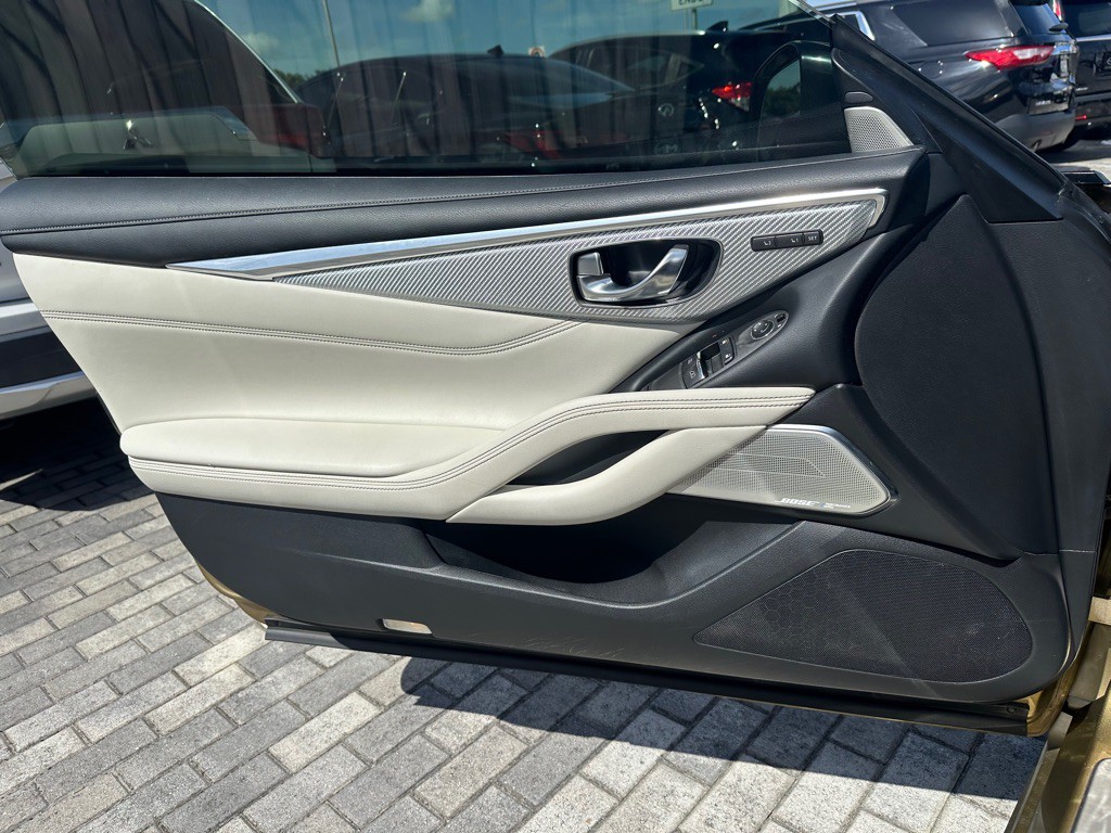 2018 INFINITI Q60 Image 9