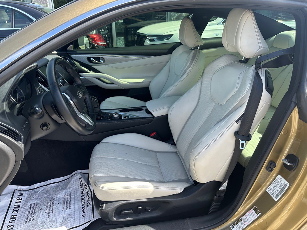 2018 INFINITI Q60 Image 11