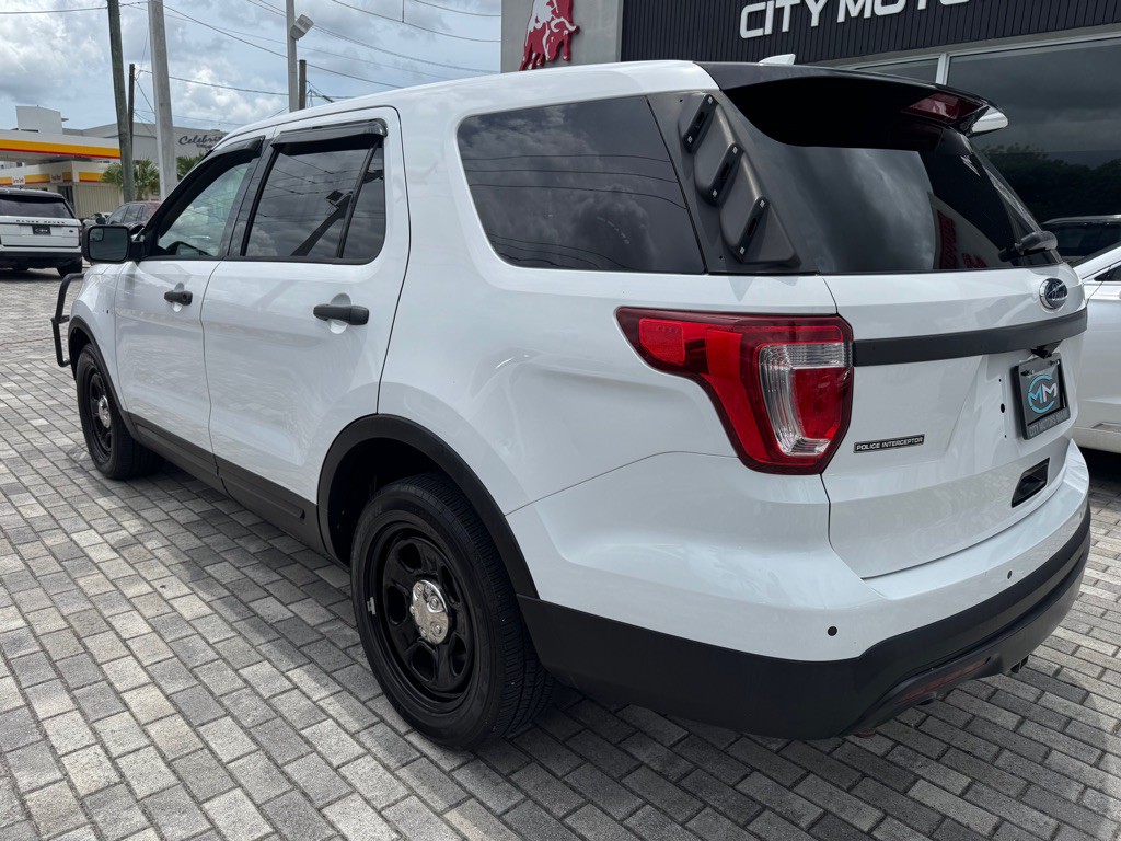 2017 Ford Explorer Image 5