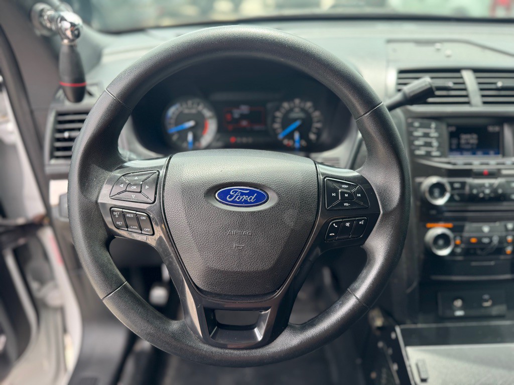 2017 Ford Explorer Image 11
