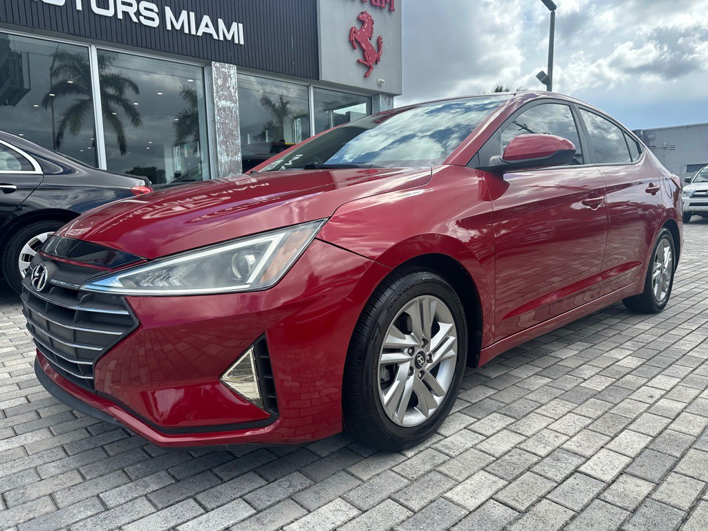 2019 Hyundai Elantra Image 3