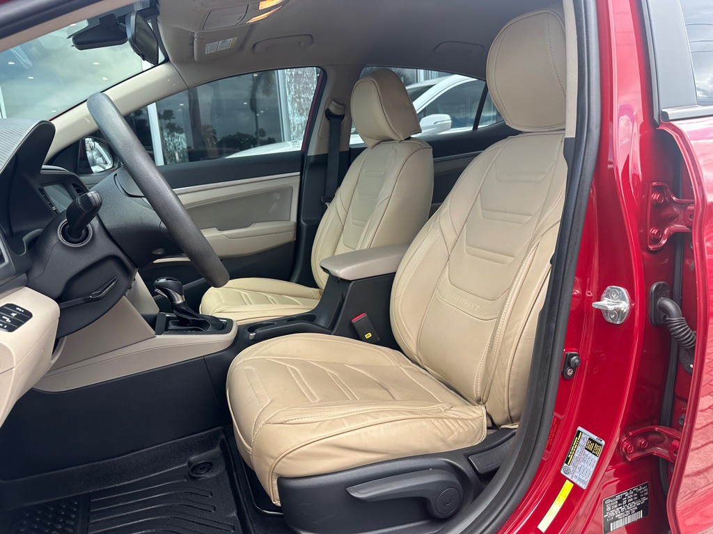 2019 Hyundai Elantra Image 10