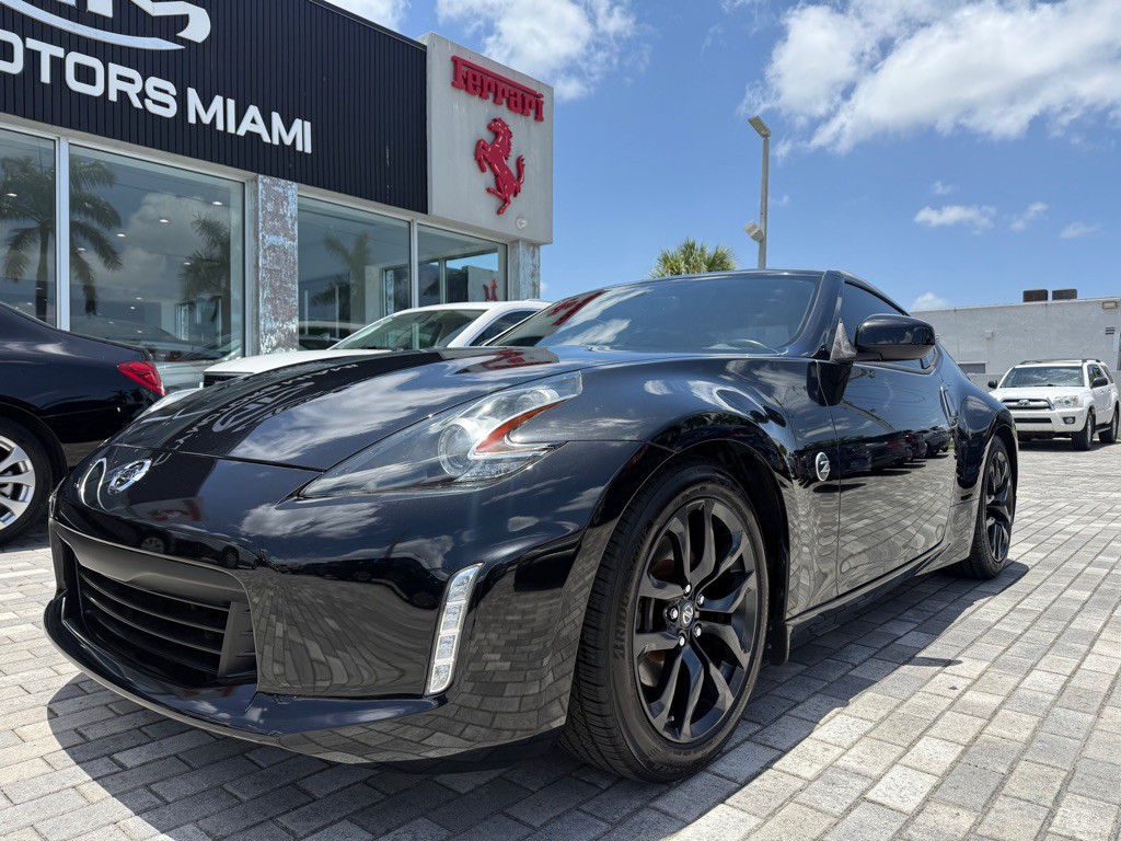 2018 Nissan 370Z Image 3