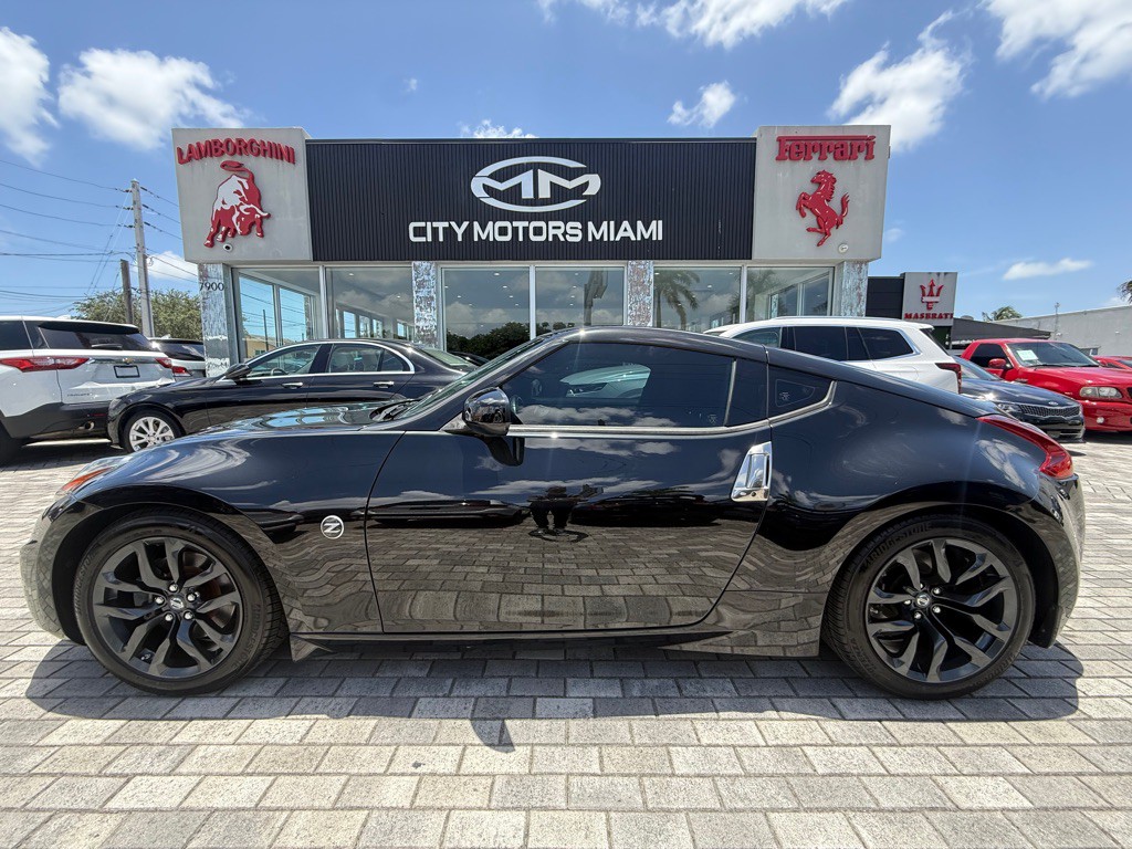 2018 Nissan 370Z Image 4