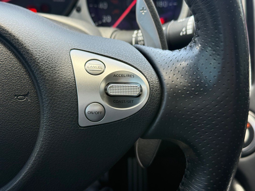 2018 Nissan 370Z Image 21