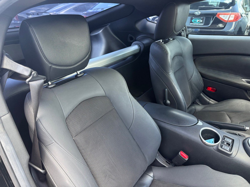 2018 Nissan 370Z Image 25