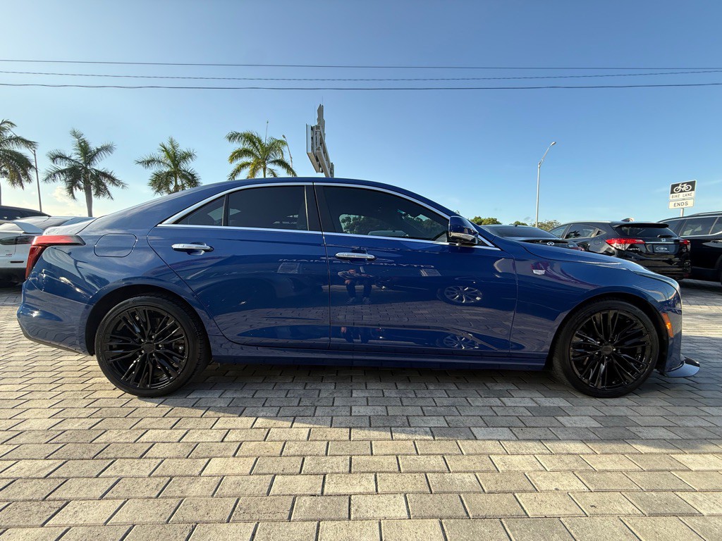 2024 Cadillac CT4 Image 8