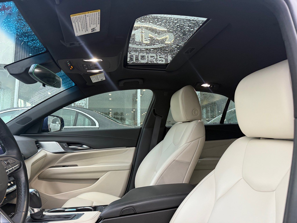 2024 Cadillac CT4 Image 12