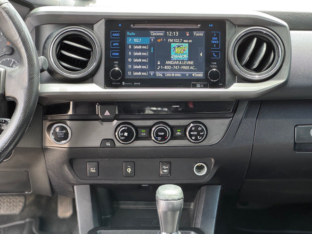 2016 Toyota Tacoma Image 14
