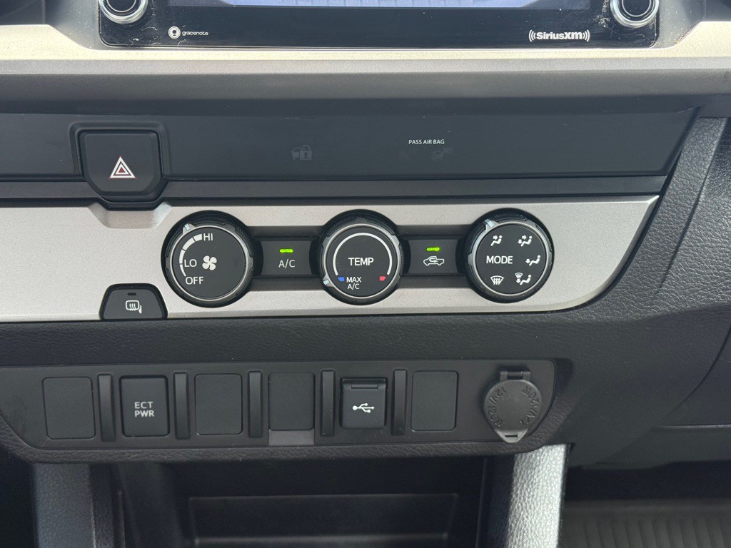 2021 Toyota Tacoma Image 15