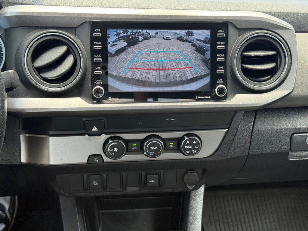 2021 Toyota Tacoma Image 16