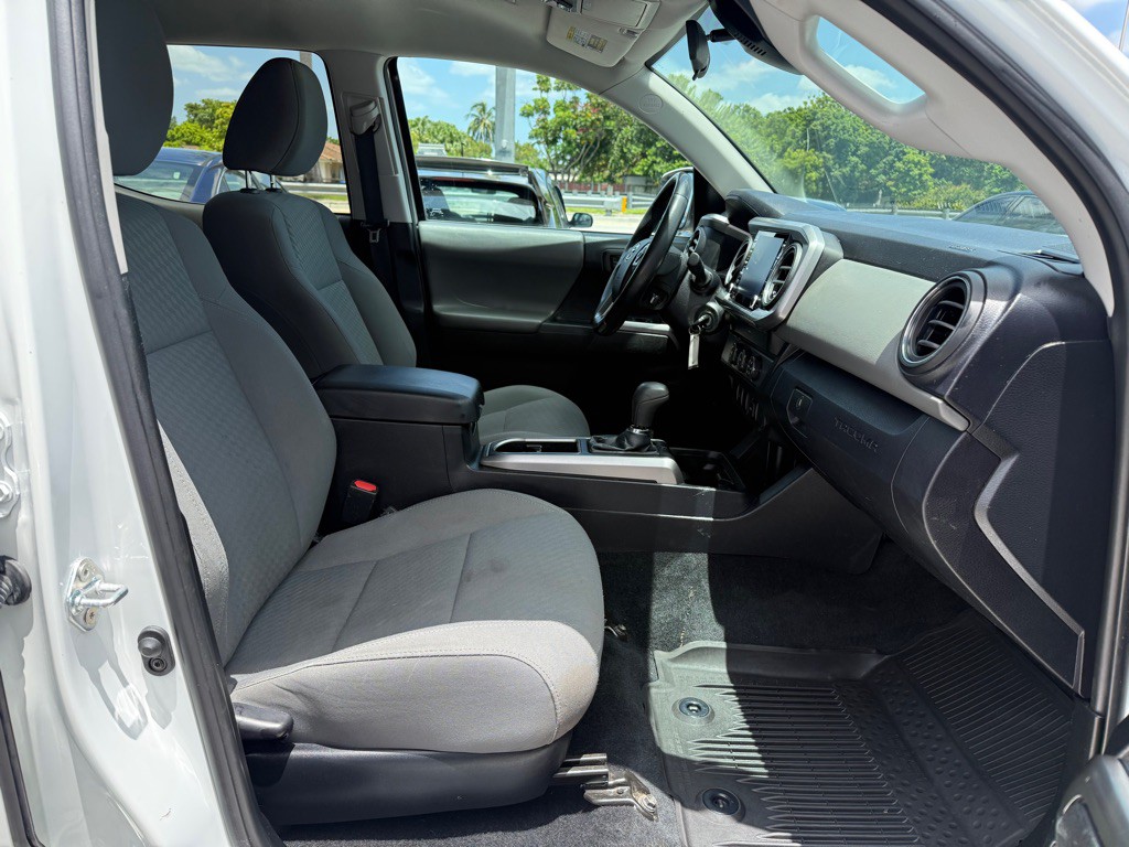 2021 Toyota Tacoma Image 22