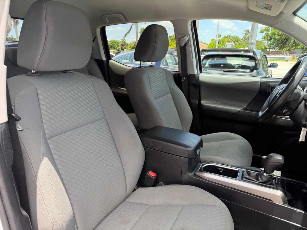 2021 Toyota Tacoma Image 23