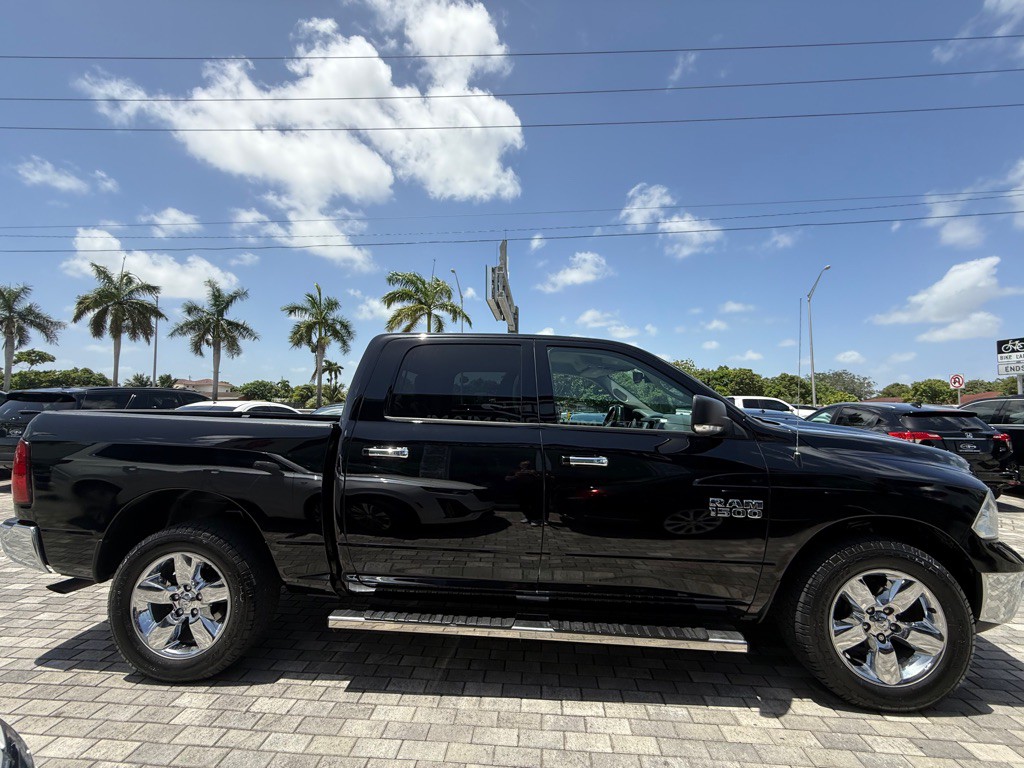 2018 RAM 1500 Image 9
