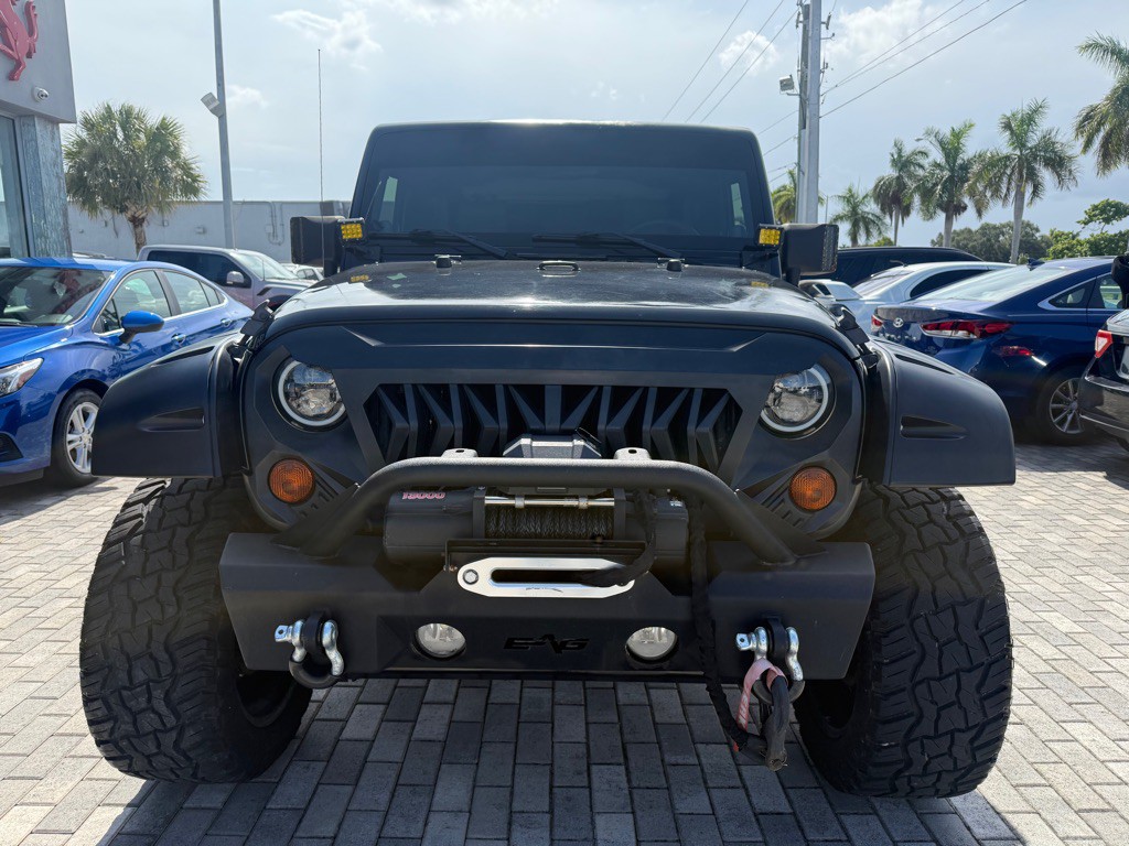 2010 Jeep Wrangler Image 2
