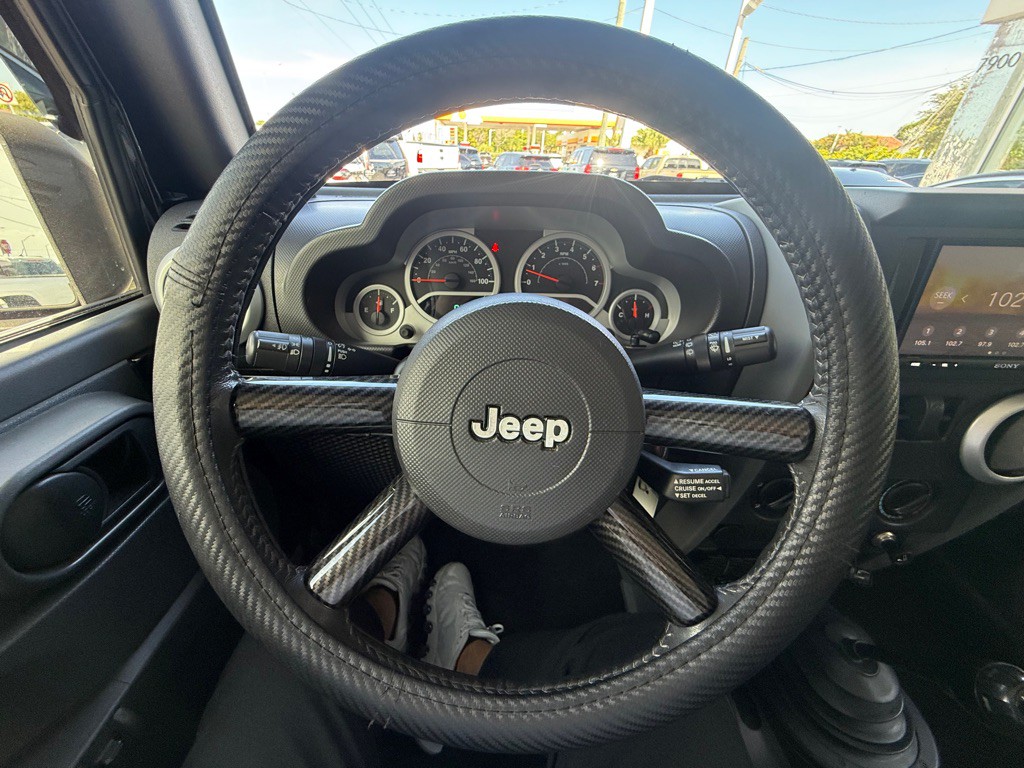 2010 Jeep Wrangler Image 23