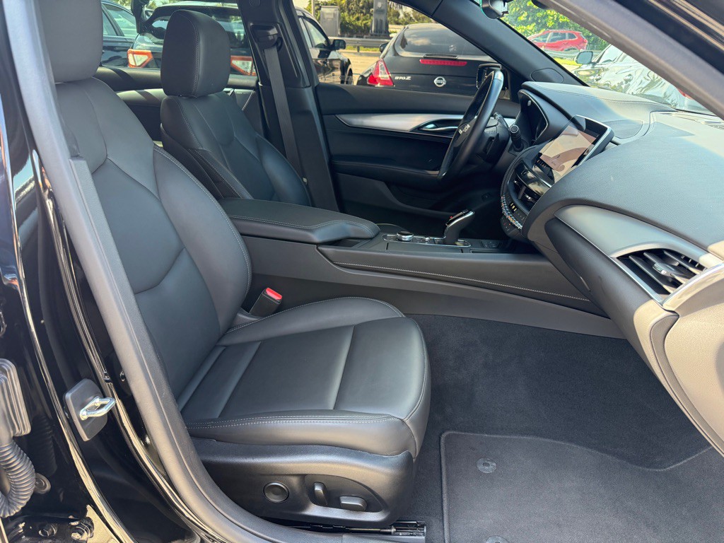 2024 Cadillac CT5 Image 32