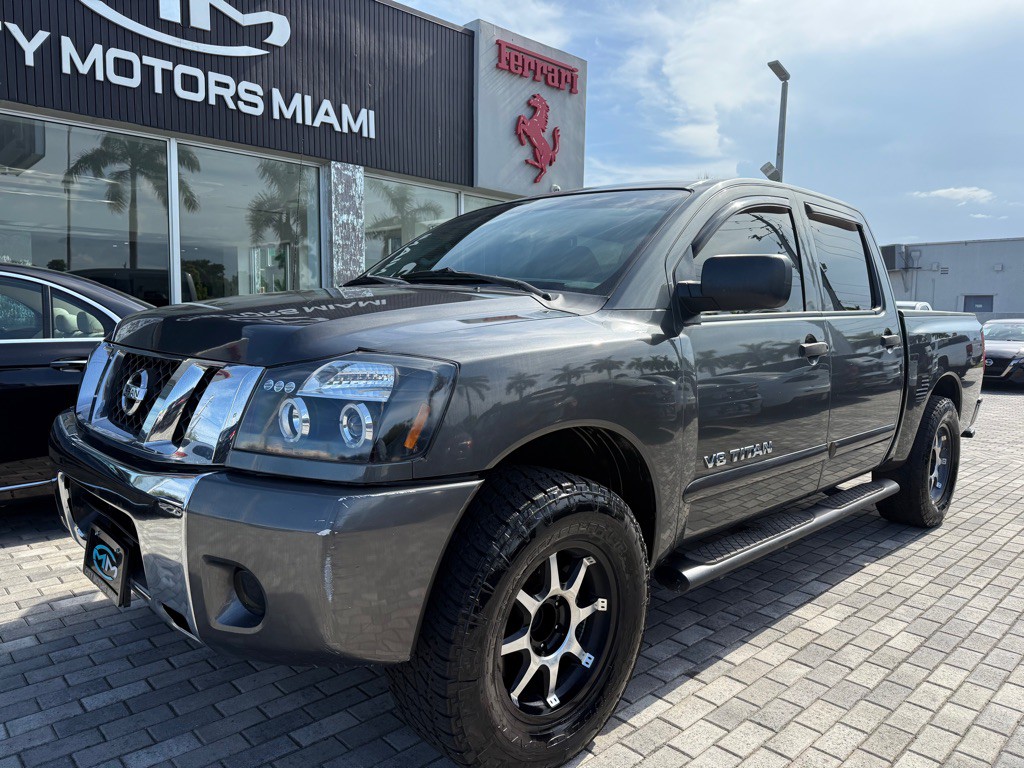 2012 Nissan Titan Image 3