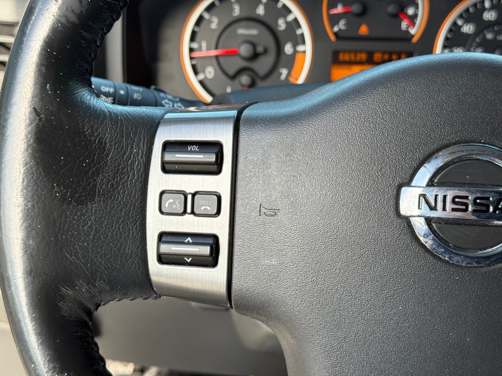 2012 Nissan Titan Image 11