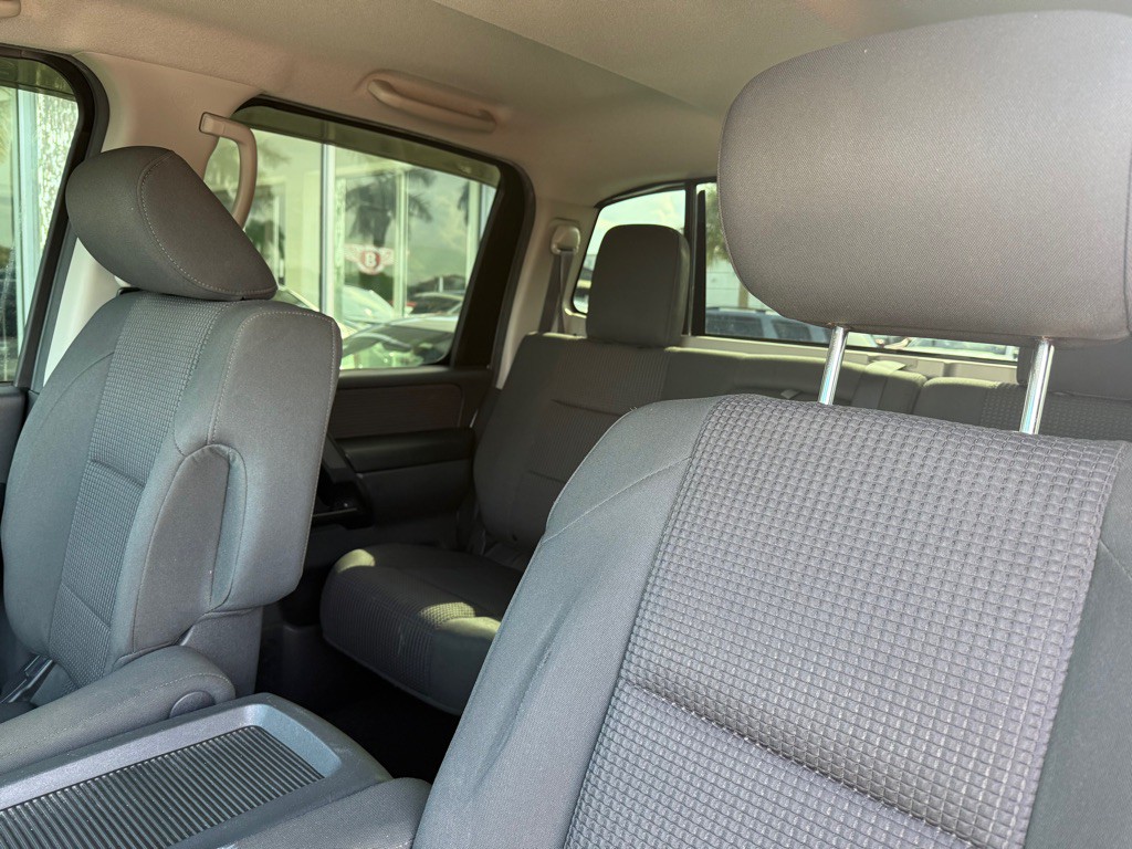 2012 Nissan Titan Image 26