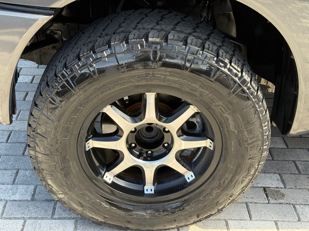 2012 Nissan Titan Image 32
