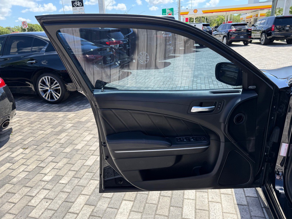2020 Dodge Charger Image 30