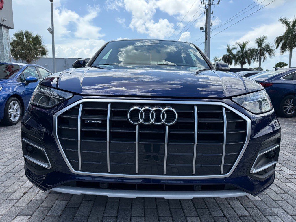 2021 Audi Q5 Image 2