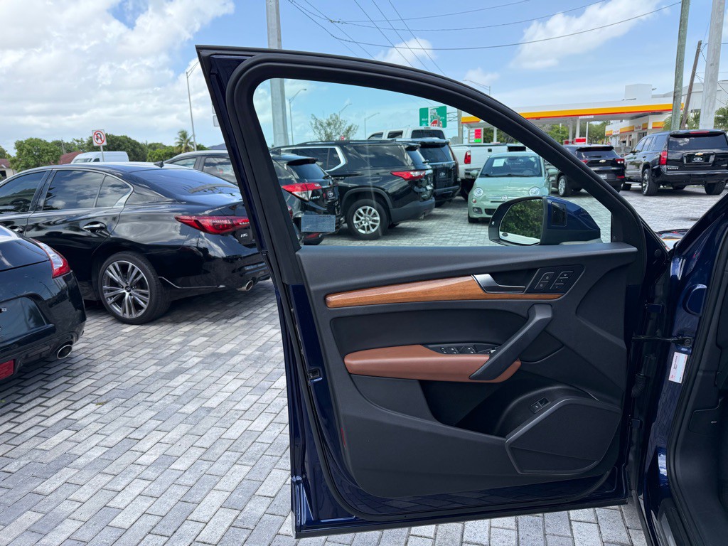 2021 Audi Q5 Image 18