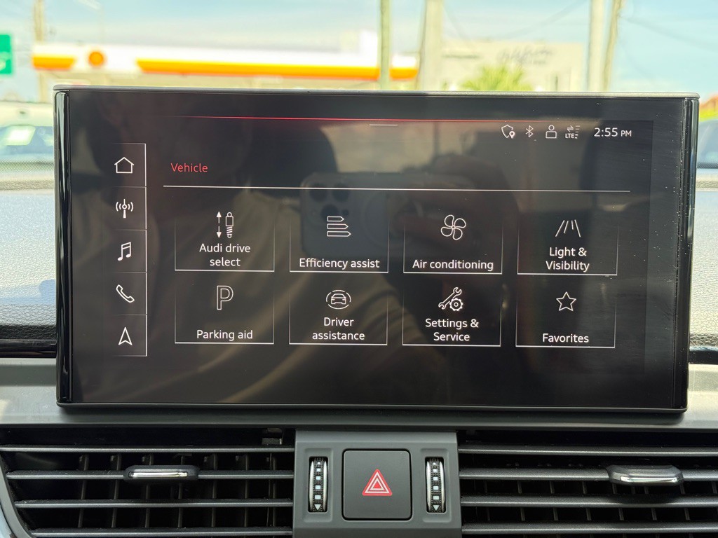 2021 Audi Q5 Image 26