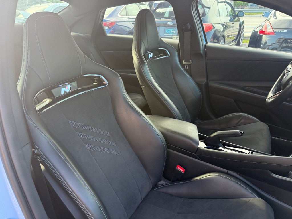 2023 Hyundai Elantra Image 12