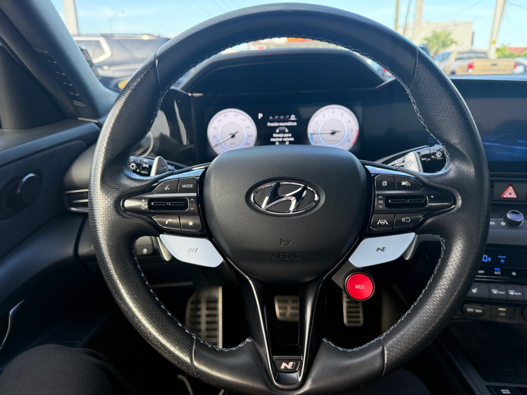 2023 Hyundai Elantra Image 14