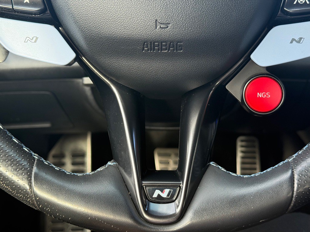 2023 Hyundai Elantra Image 18