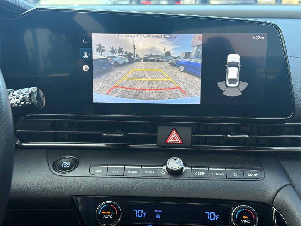 2023 Hyundai Elantra Image 23