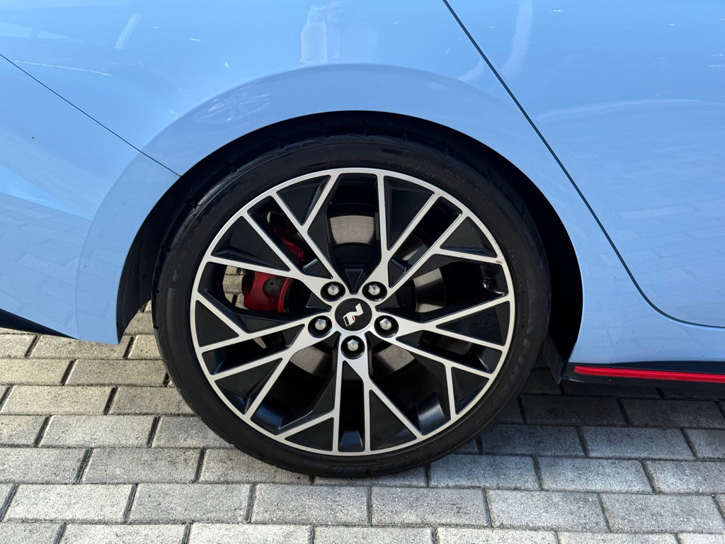 2023 Hyundai Elantra Image 32