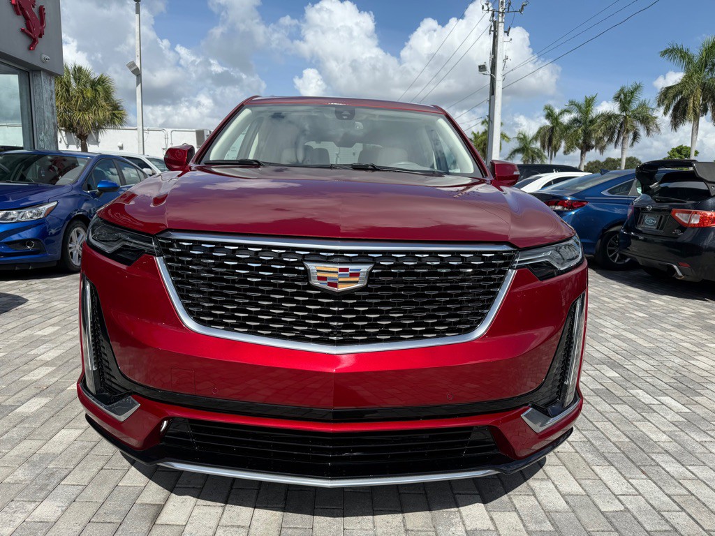 2021 Cadillac XT6 Image 2