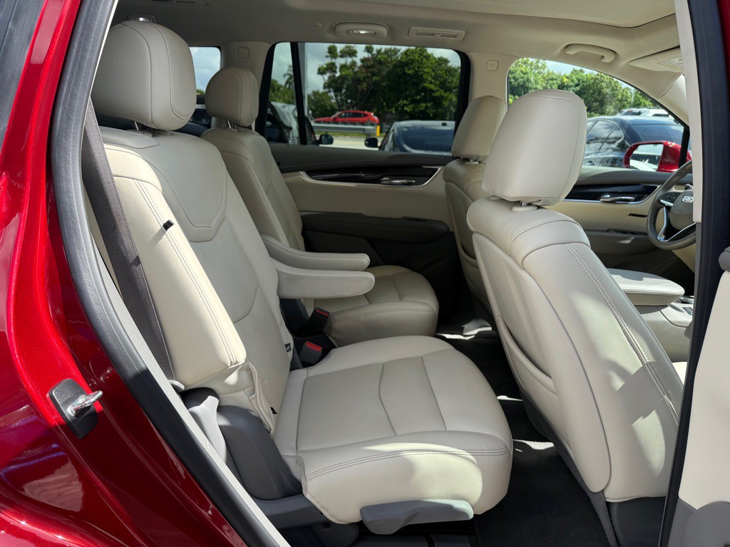 2021 Cadillac XT6 Image 32
