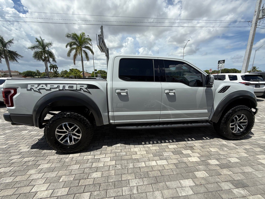 2017 Ford F-150 Image 8